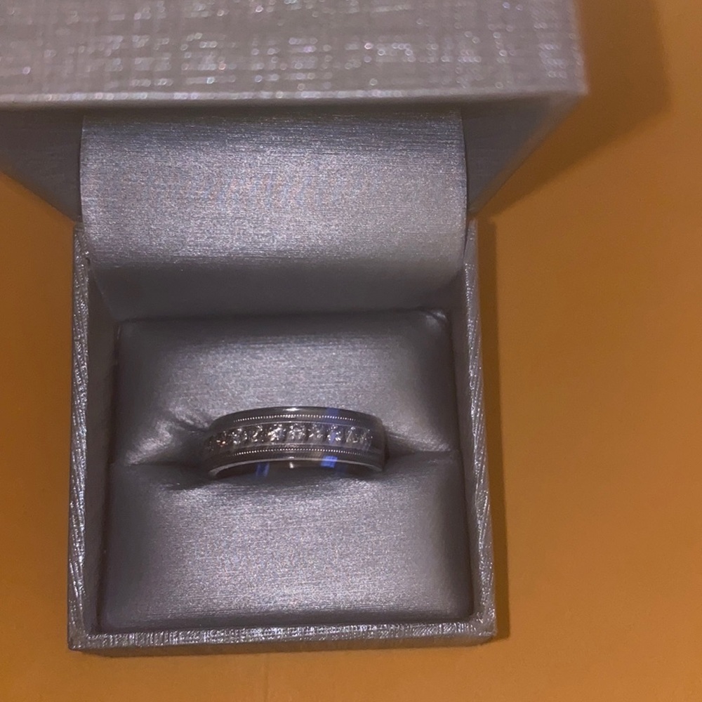 Men’s Diamond Wedding Band